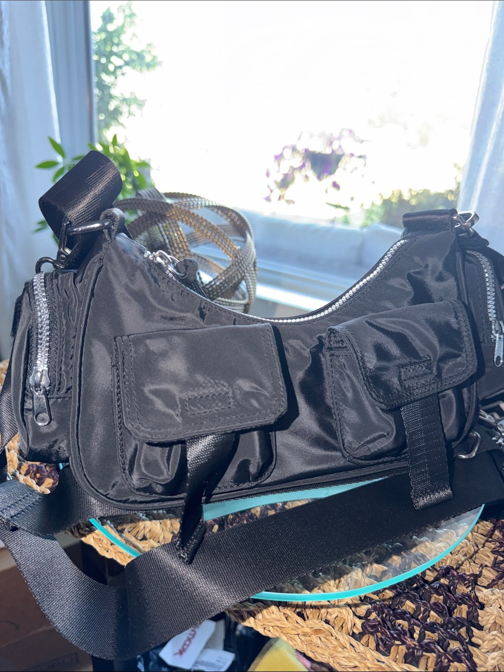 H&M Divided Y2K Utility Cargo Shoulder & Crossbody Bag with Coin Pouch

Elevate